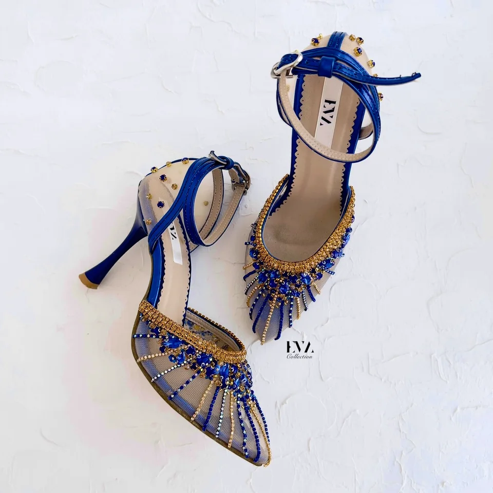 کفش عروس آبی نگین‌دوزی‌شده